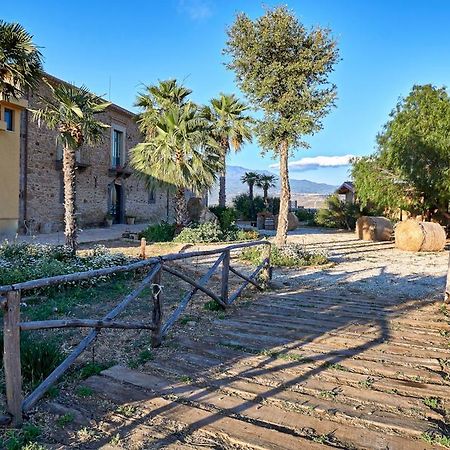 Agriturismo Conte Ruggero Βίλα Centuripe Εξωτερικό φωτογραφία