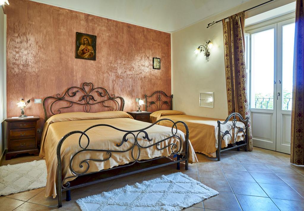 Agriturismo Conte Ruggero Βίλα Centuripe Εξωτερικό φωτογραφία