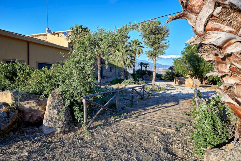 Agriturismo Conte Ruggero Βίλα Centuripe Εξωτερικό φωτογραφία