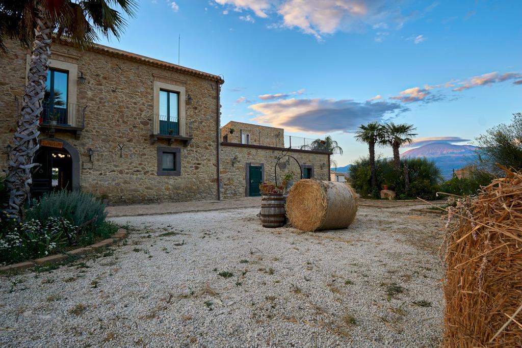 Agriturismo Conte Ruggero Βίλα Centuripe Εξωτερικό φωτογραφία